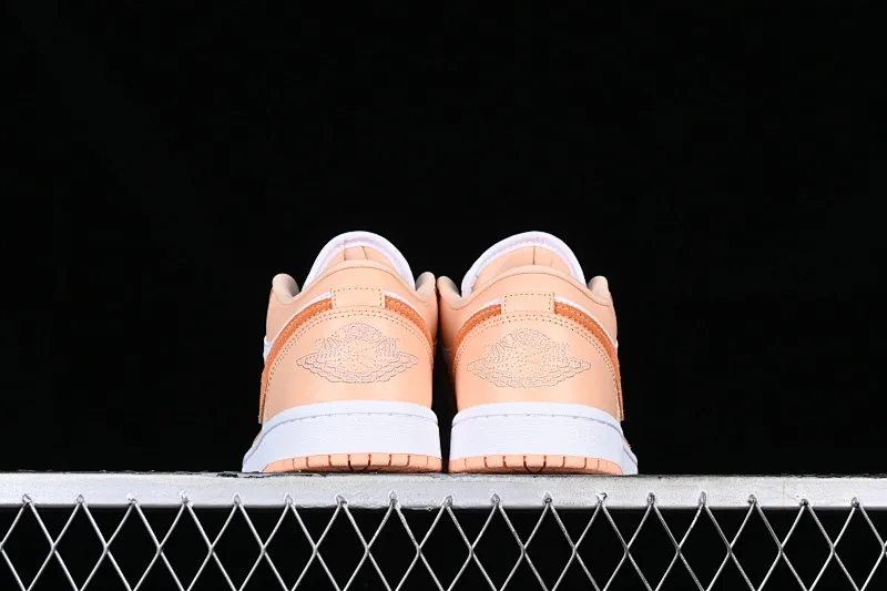 All categories Air Jordan Jordan series basketball shoes Air Jordan 1 Low G version pure original Air Jordan 1 Low AJ1 Joe 1 white orange low-top cultural leisure sports sneakers DC0774-801